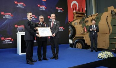 BMC yerli motorlarla donatılan VURAN ve KİRPİ zırhlı araçlarını Türk Silahlı Kuvvetleri’ne teslim etti 