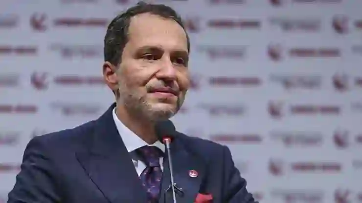 Erbakan’dan otel yangını açıklaması: Bakan Ersoy ve Belediye Başkanı Özcan istifa etmelidir