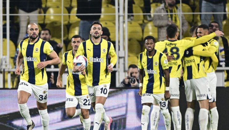 Fenerbahçe Kadıköy’de Hatayspor’u yendi, zirve takibini sürdürdü