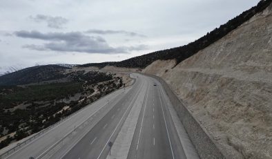 Korkuteli-Elmalı yolu bugün hizmete açılıyor