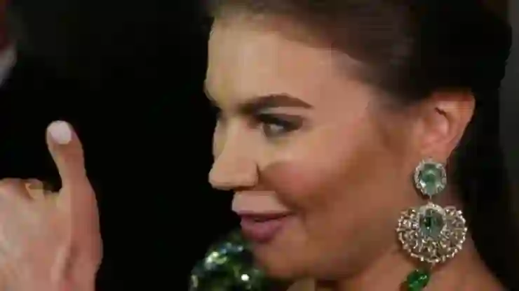 Putin’in ‘hayat arkadaşı’ olduğu iddia edilen Alina Kabayeva’nın beklenmedik dönüşü