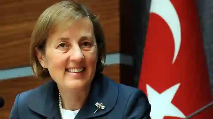 Selma Aliye Kavaf, Deva Partisi’nden istifa etti: “Parti yönetimi, çatı parti içerisinde yer almaya karar verdi”