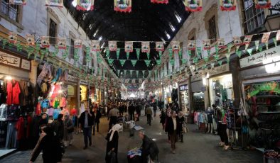 Suriye’de geçici hükûmetten Rusya, İsrail ve İran mallarına yasak kararı