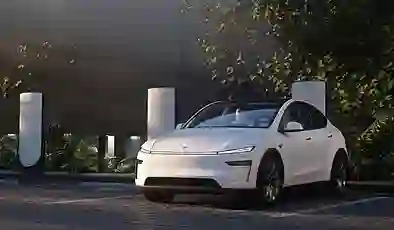 Tesla, 2025 Model Y Juniper’ı Çin’de sessizce tanıttı 