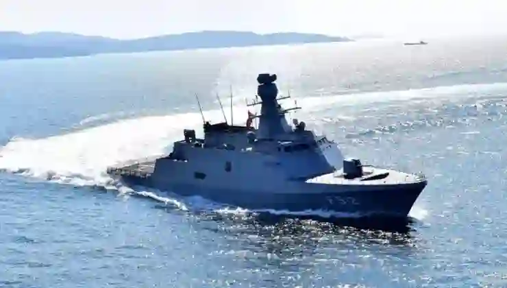 Türkiye, donanması ile açık denizlerde el yükseltti