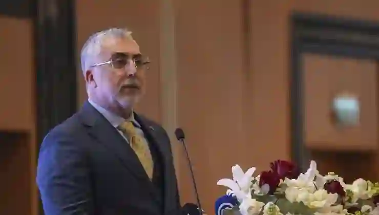 Vedat Işıkhan: Emeklilerin bayram ikramiyesi ile ilgili değerlendirme yapacağız