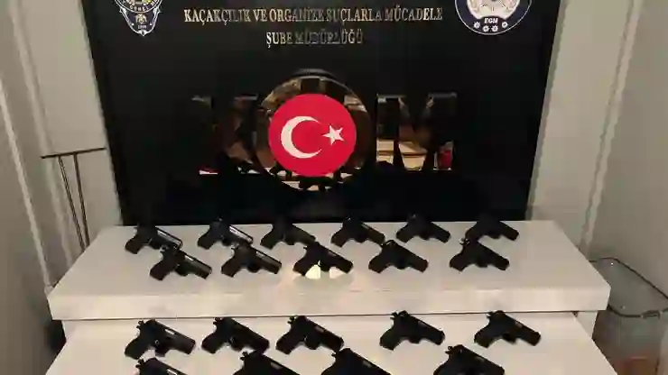 Denizli’de suç örgütü operasyonunda 32 şüpheli tutuklandı