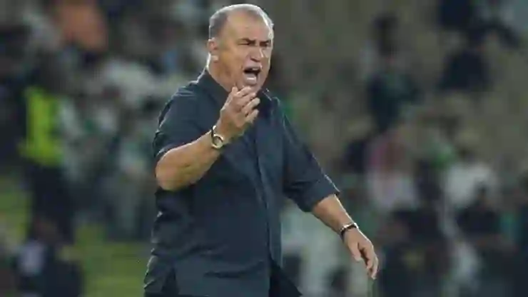 Fatih Terim’in çalıştırdığı Al Shabab, Al Khaleej’i 5 golle geçti