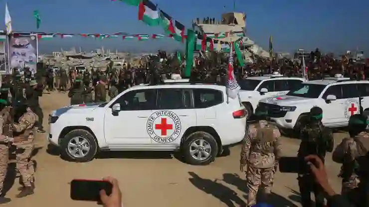 Hamas: Rehine takası, arabulucuların İsrail’in anlaşmaya bağlı kalacağı yönündeki garantileriyle gerçekleşti