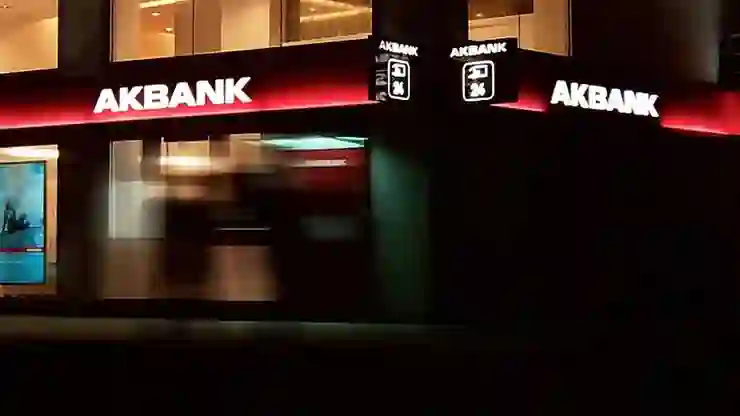 Mahkemeden emsal niteliğinde Akbank kararı: Adına kredi çekilen davacı borçlu değil