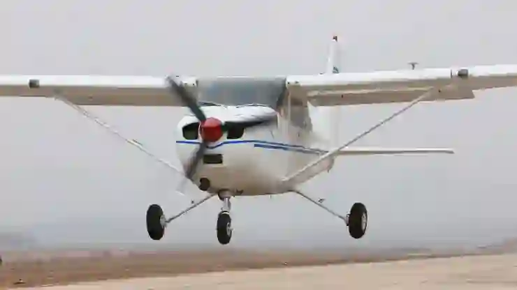 Moskova’da uçak düştü: 2 kişi öldü