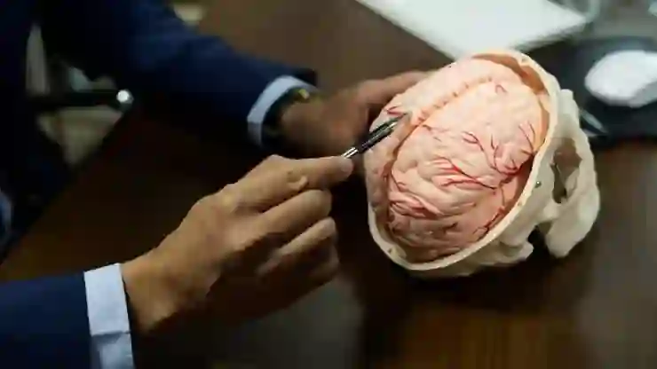 Yıllar sonra “yarım beyinle” yaşadığını öğrendi