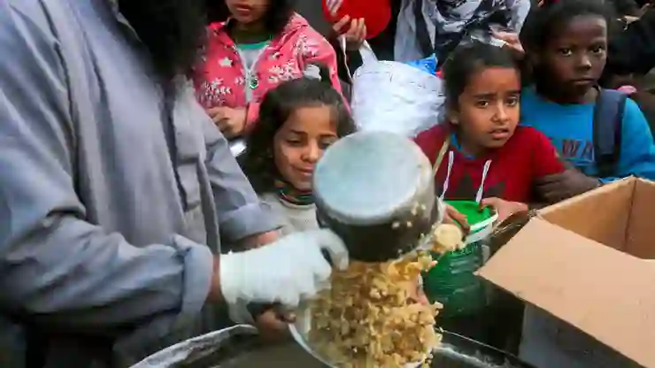 BM, Gazze’ye ateşkes sürecinde giriş yapan insani yardımın 10 kat arttığını bildirdi