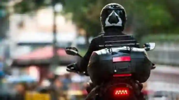 Kask takmayana 1.500, akrobatik hareket yapan ve dur ihtarına uymayana 47 bin