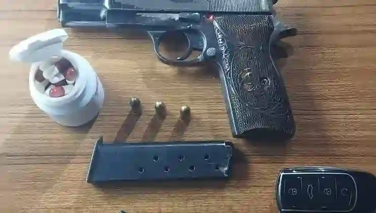 Samsun’da çalıntı araç operasyonu: 2 şüpheli uyuşturucu ve silahla yakalandı