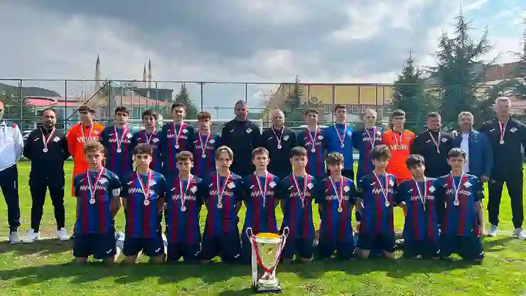 1461 Trabzon FK 14 Yaş Altı Takımı, Türkiye şampiyonu oldu!