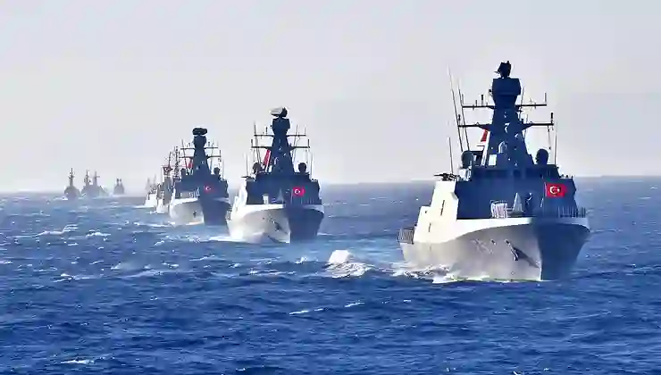 23 Nisan’da 23 gemi limanlarda ziyarete açılacak