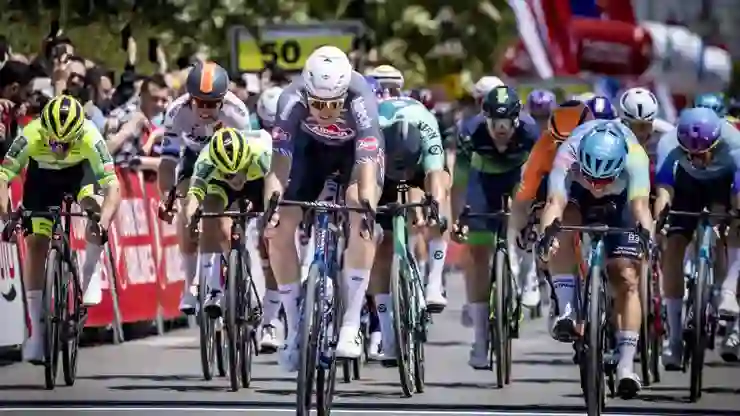 60. Cumhurbaşkanlığı Bisiklet Turu ilk etabını Simon Dehairs kazandı