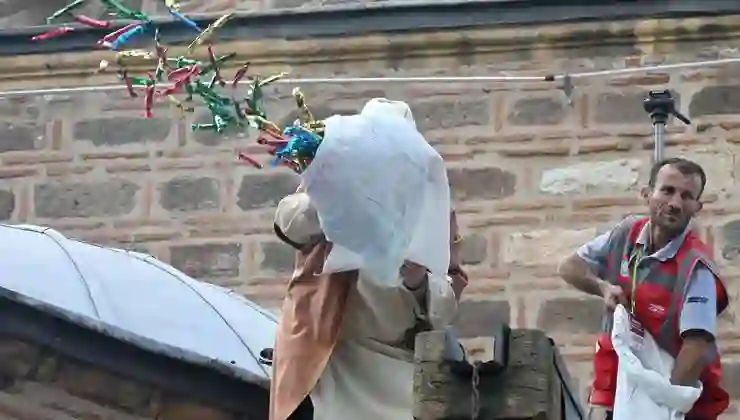 8 ton mesir macunu saçıldı