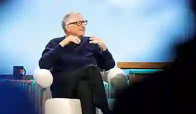 Bill Gates’ten tartışma yaratacak açıklama: “Doktor ve öğretmen açığını yapay zeka kapatacak”