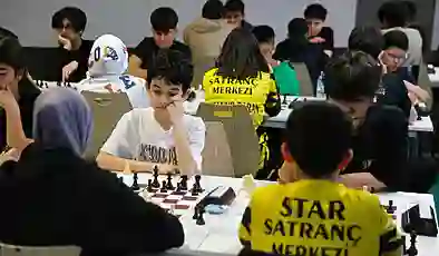 Diyarbakır’da düzenlenen satranç turnuvasına 17 ilden 150 sporcu katıldı