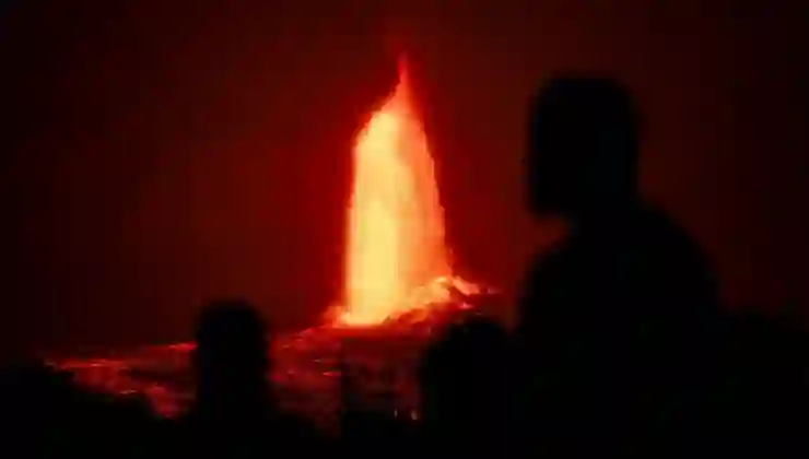 Dünyada volkanik hareketlilik: Tüm yanardağlar faaliyette