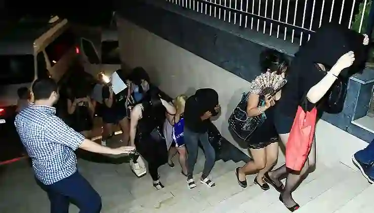 Düzce’de fuhuş operasyonunda 5 zanlı yakalandı