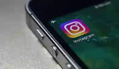 Instagram platformunda, 16 yaşının altındakiler ebeveyn izni olmadan “canlı yayın” açamayacak