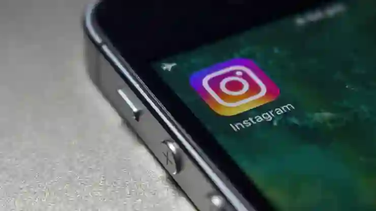 Instagram platformunda, 16 yaşının altındakiler ebeveyn izni olmadan “canlı yayın” açamayacak