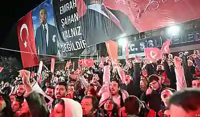 İstanbul’da üç genç daha serbest bırakıldı