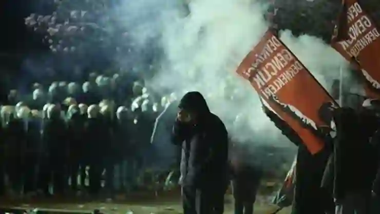 İzmir Barosu’nun tutuklu gençlere ilişkin işkence raporu TBMM’ye taşındı