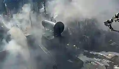 Londra’da korkutan yangın: 80 kişi tahliye edildi