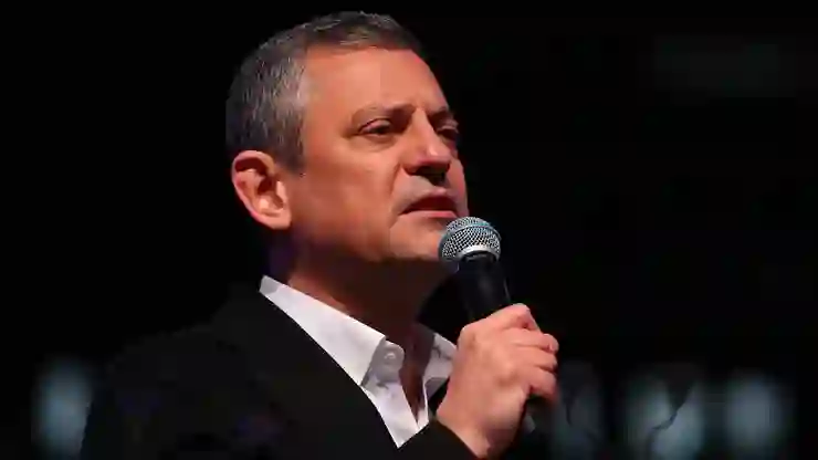 Özgür Özel: Bir siyasetçiye diktatör denilemiyorsa orası diktatörlüktür