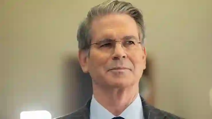 ABD Hazine Bakanı Bessent, Çin ile ticaret görüşmelerinin “verimli” geçtiğini söyledi