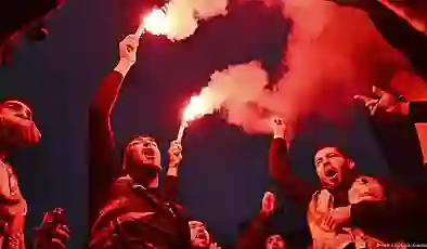 Berlin’deki Galatasaray kutlamasında 33 polis yaralandı