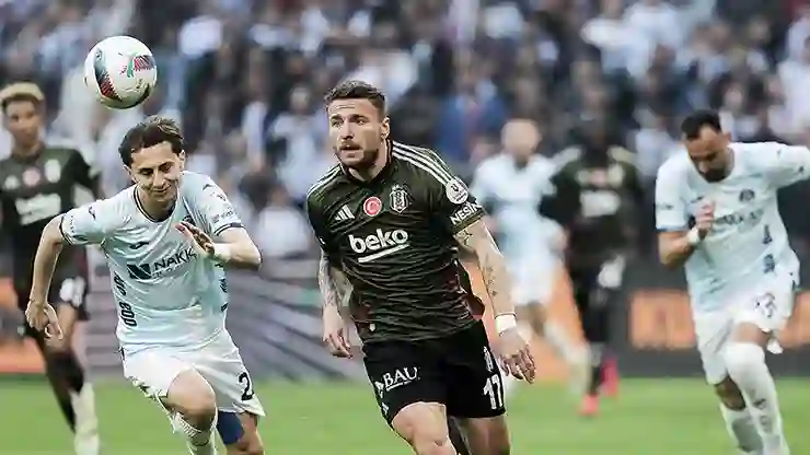 Beşiktaş, Adana Demirspor karşısında farka koştu; üçüncülük yarışında avantajı eline geçirdi