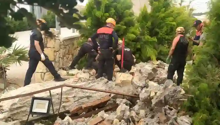 Düğün salonunda dekoratif beton kemer yıkıldı: Doktor hayatını kaybetti