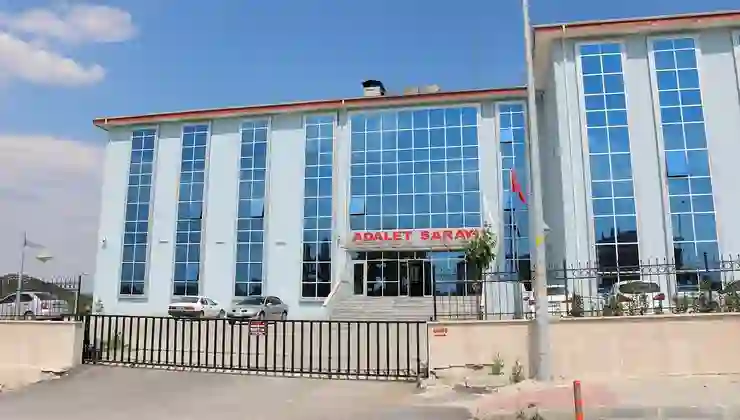 Edirne’de, TIR’da yakalanan 2 FETÖ’cü tutuklandı