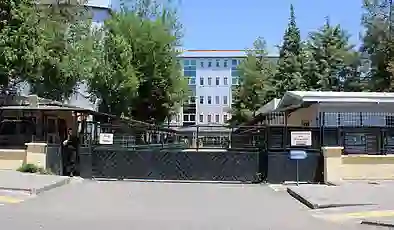 Eşini darbettiği evde ev hapsi verildi