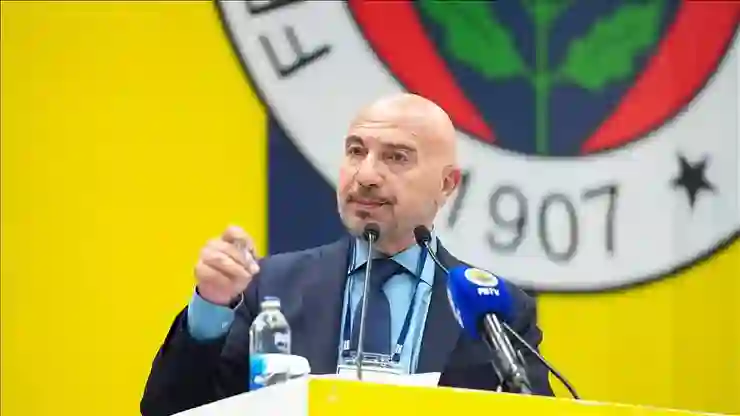 Fenerbahçe başkan adayı Kutlualp: Mourinho, giderken buradan da bir şeyler götürmeye çalışıyor