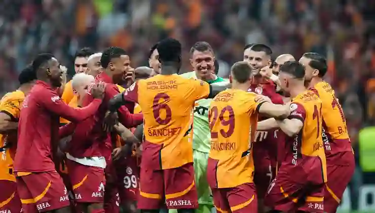 Galatasaray, son 48 saatte 155 milyon lira ciro yaptı