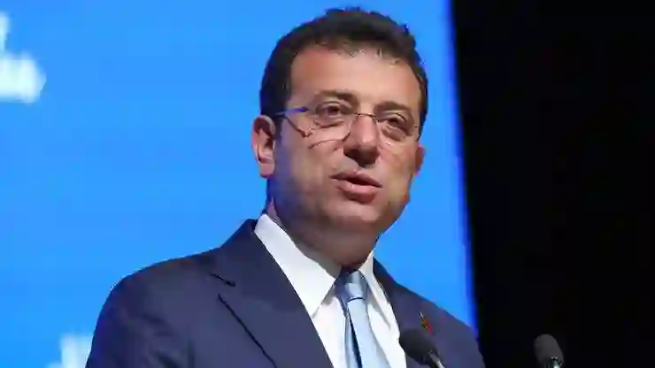 İmamoğlu’nun uluslararası X hesabına da erişim engeli kararı