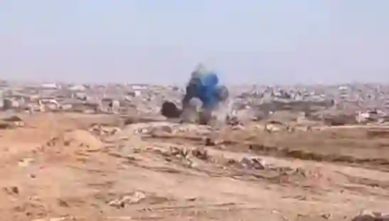 İsrail’den skandal cinsiyet partisi: Evler patladı, mavi boya saçıldı