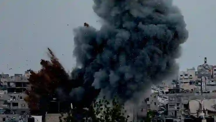 İsrail’in Gazze’ye saldırılarında 14 ölü: “Hastanelerde 3 günlük yakıt kaldı”