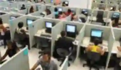 İstanbul merkezli “çağrı merkezi dolandırıcılığı” operasyonunda 9 zanlı tutuklandı