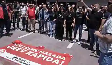 İzmir’de TİS görüşmeleri sonuçsuz kaldı, belediye şirketleri greve çıkıyor; “Çok rahatlar, sanki burada değil Manisa’da, Denizli’de greve çıkıyoruz”