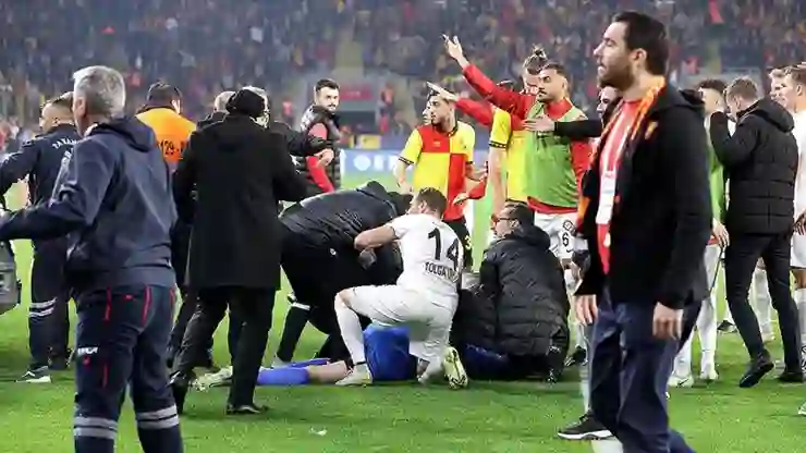 Korner direğiyle Altay kalecisini yaralayan sanığa “kamu malına zarar vermek” suçundan 5 ay hapis cezası