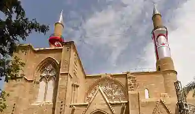 Lefkoşa Selimiye Camisi restorasyon çalışmalarının ardından ibadete açıldı