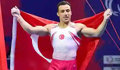 Milli cimnastikçi Adem Asil’den Almanya’da bir altın madalya daha