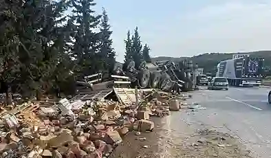 Otoyol savaş alanına döndü: Mersin’de feci kaza